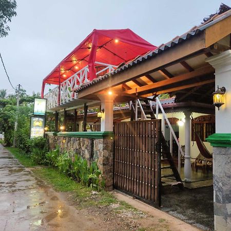 Shantha Surf Villa Weligama Extérieur photo
